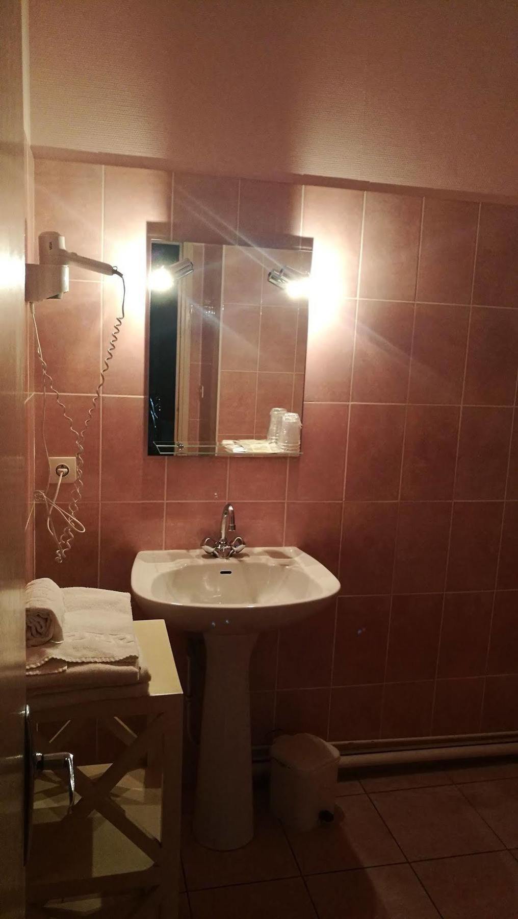 רויאן Hotel Emilie מראה חיצוני תמונה